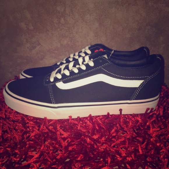 Vans Other - Men’s Vans Ward Lo Sneaker